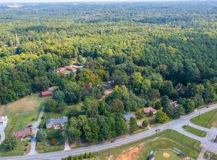 3108 McLong Dr, High Point, NC 27265