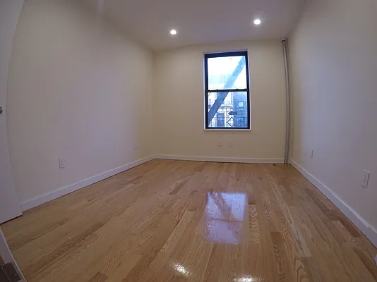 Rented by Bohemia Realty Group | media 10