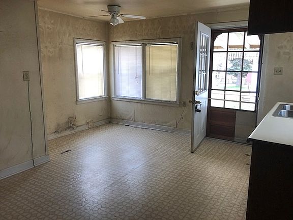 4th image of 406 2nd St
