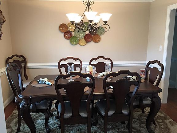 3rd image of 3108 Chesswood Ln