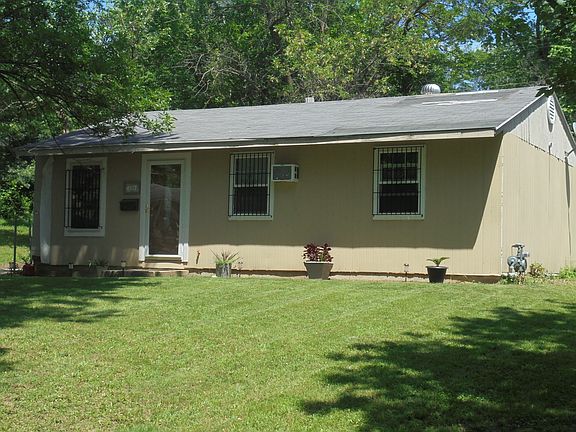 2nd image of 4517 Norton Ave