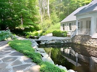 1102 Rock Rimmon Rd, Stamford, CT 06903