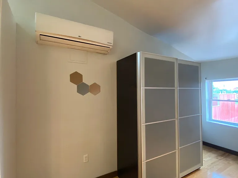 925 N Calvert St #3R — Photo 12