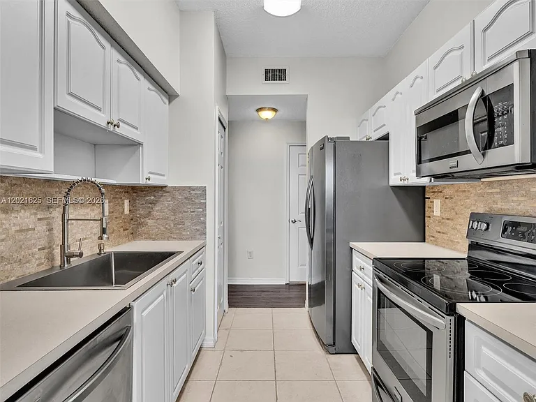 7085 Nova Dr #321 — Photo 11