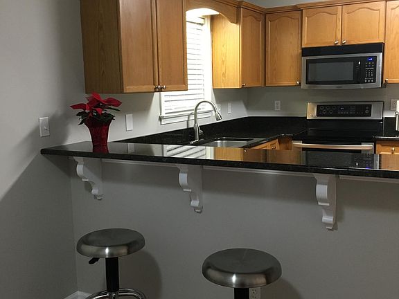 Dining area with breakfast bar