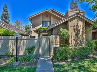 2058 Promontory Point Ln, Gold River, CA 95670