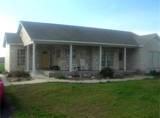 4140 Crestview Ln, Brenham, TX 77833