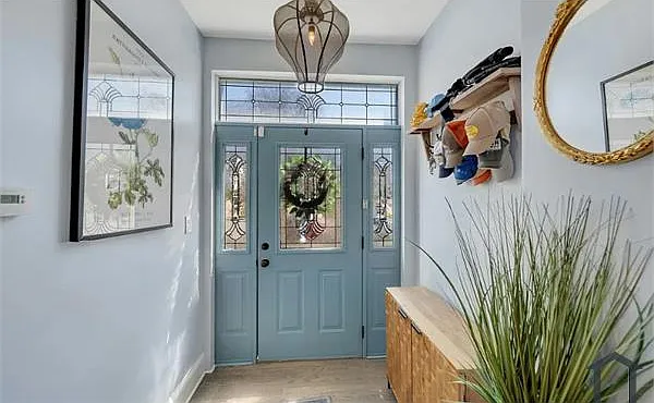 158 Carmita Ave — Photo 3