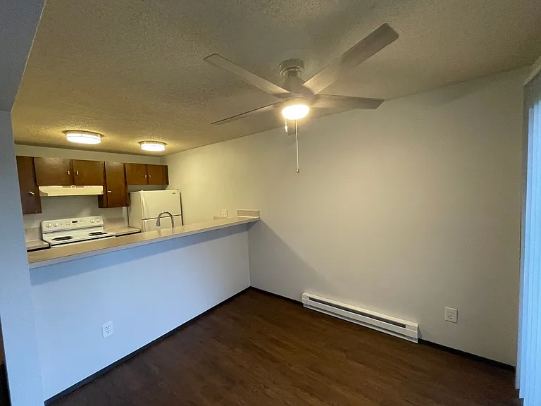 415-419 SW 154th St — Photo 11