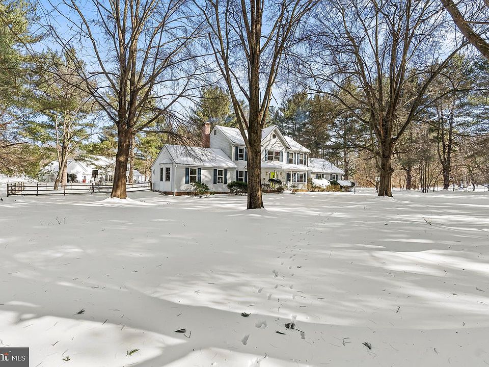 1st image of 55 Isaiah Ln