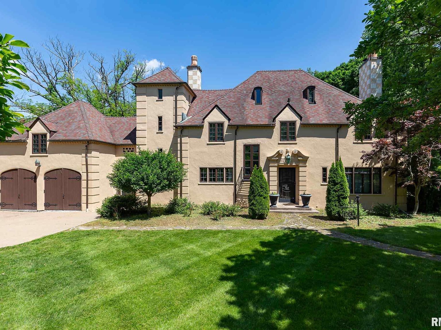 133 Forest Rd, Davenport, IA 52803 Zillow