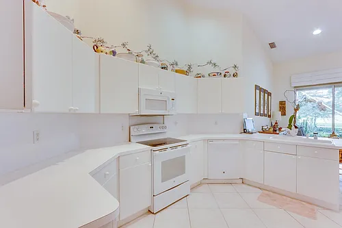 4702 Carlton Golf Dr Photo 1