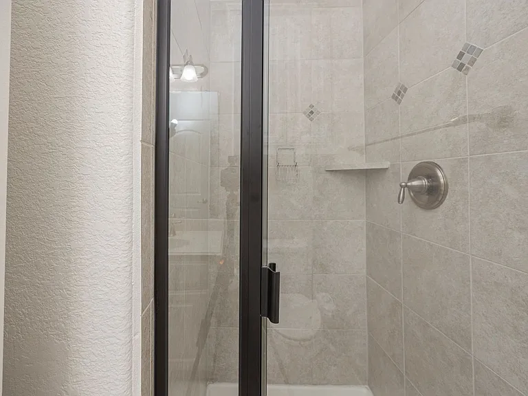 1352 Bentgrass Dr — Photo 8