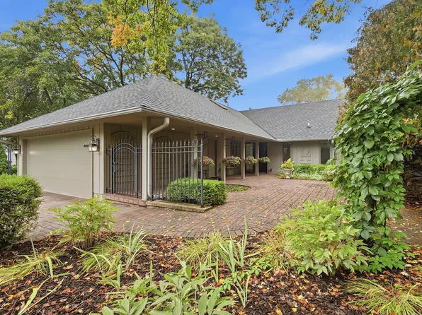 4890 Regents Walk, Shorewood, MN 55331