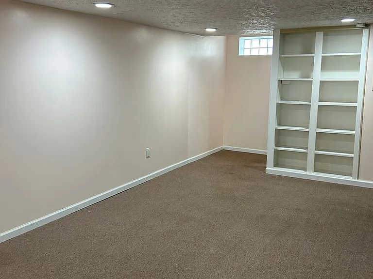 4854 Edsal Dr — Photo 13