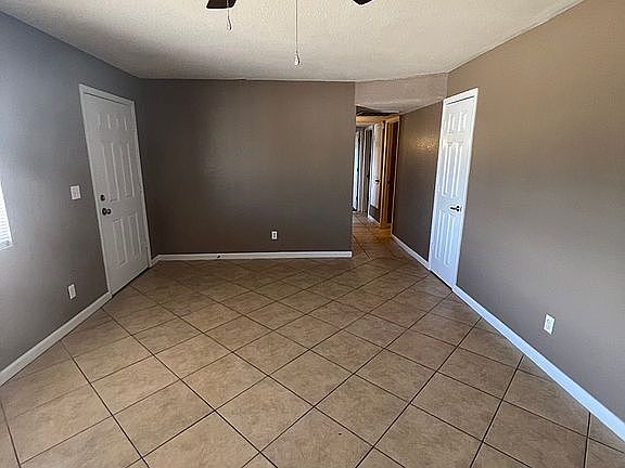 3rd image of 462 S 74th Pl