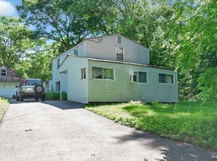 47 Dupont Ave, Haskell, NJ 07420
