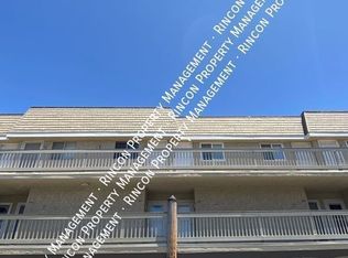 369 E Surfside Dr, Port Hueneme, CA 93041