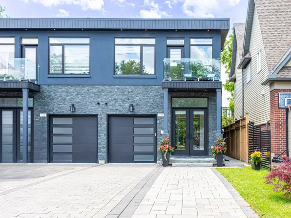 36 B Pine Ave N, Mississauga, ON L5H 2P8