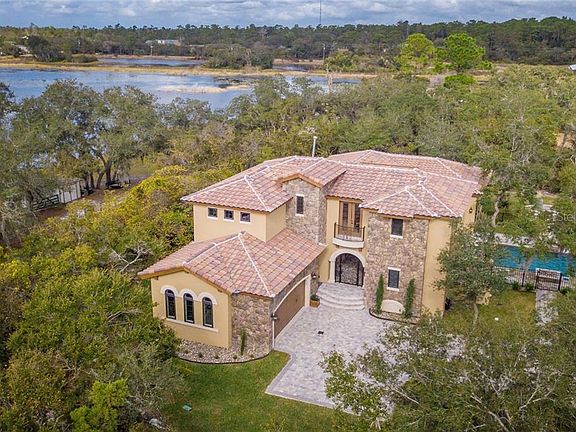 3rd image of 250 Shady Ln