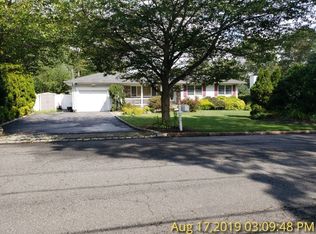 217 Alexander Ave, Nesconset, NY 11767