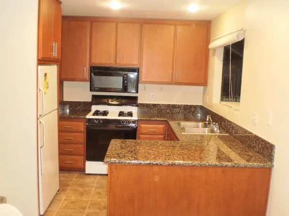 824 Ormond Ct, San Diego, CA 92109