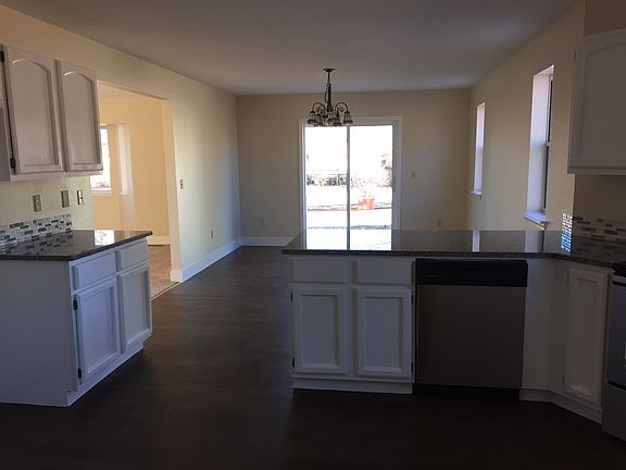 2nd image of 2976 San Fernando Dr