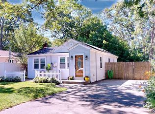 5 Florence St, Patchogue, NY 11772