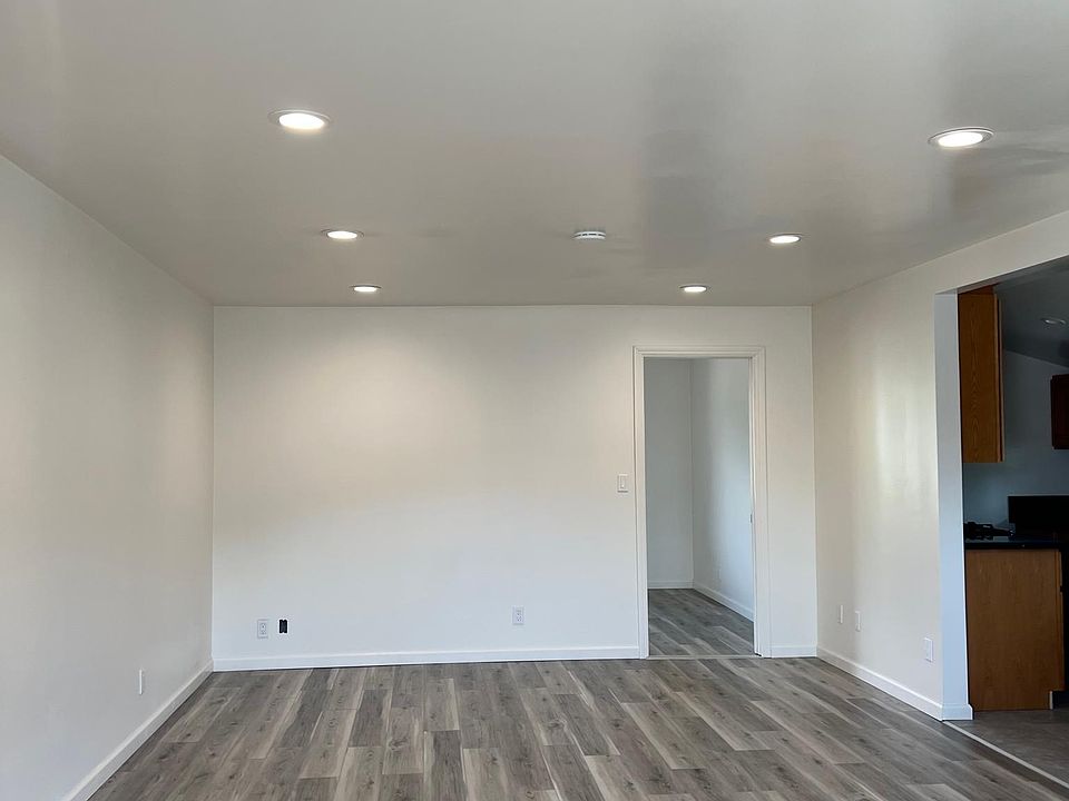 1st image of 4326 1/2 N Griffin Ave