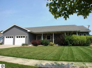 1225 Buckingham Pl, Mount Pleasant, MI 48858