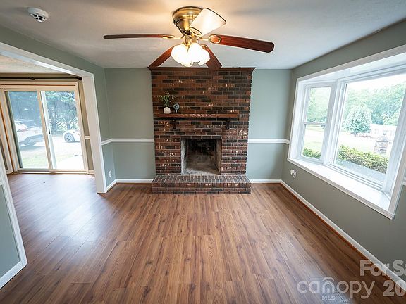 4th image of 4170 Duff Dr