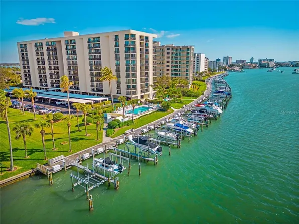 690 Island Way APT 409, Clearwater, FL 33767