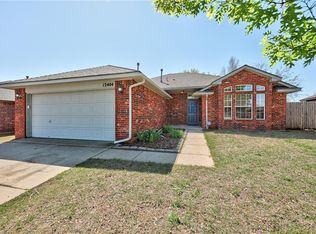 12404 SW 12th St, Yukon, OK 73099