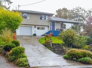 3837 Wilkinson Rd, Saanich, BC V8Z 5A3