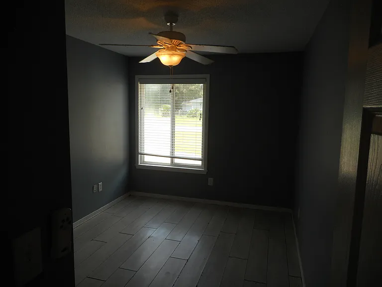 1729 Quiet Oak Ln — Photo 21