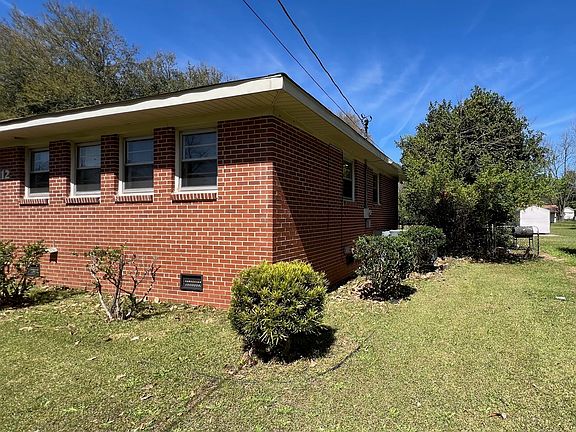 4th image of 112 Briardale Ave