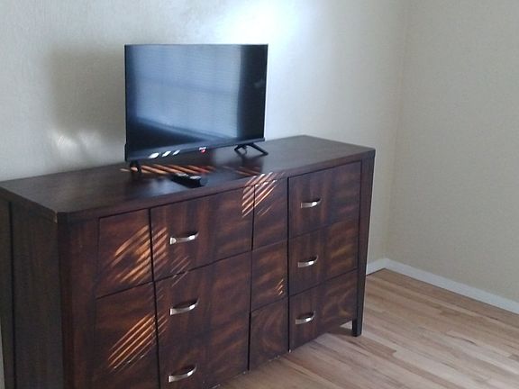 3rd image of 730 E Lindenwood Cir #3