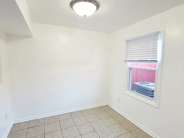 2606 Wayside Dr — Photo 6