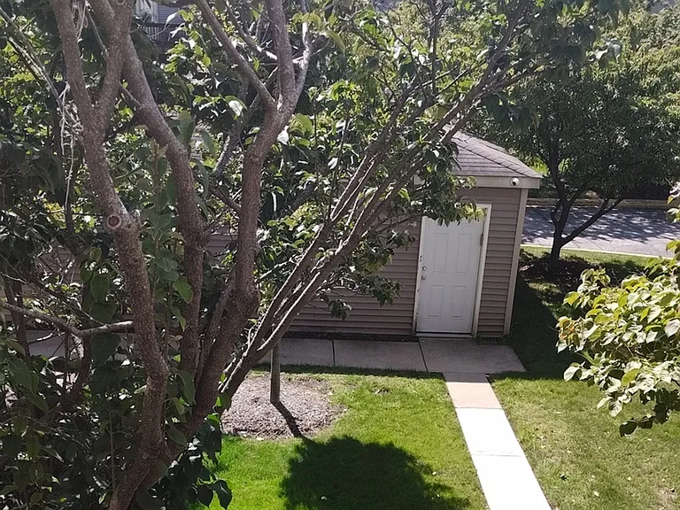 2367 E 70th Pl #1A — Photo 26