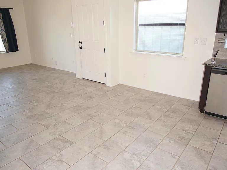 14380 Tobe Davis — Photo 9