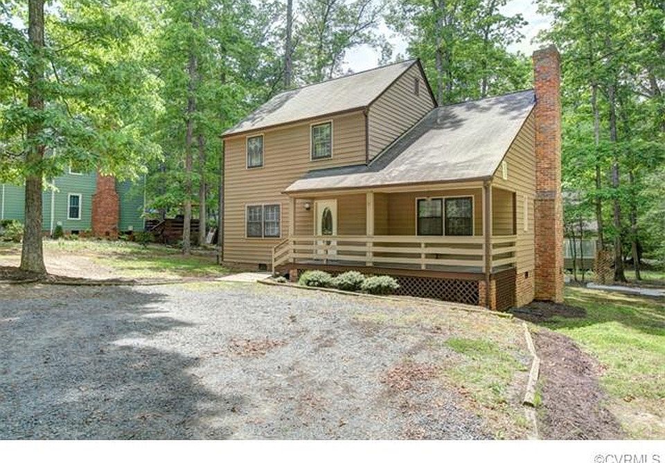 House front & driveway