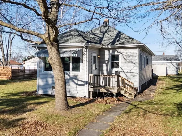 121 Oak St, Proctor, MN 55810