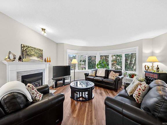 5th image of 50 Songhees Rd #216