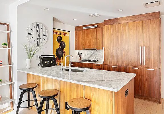 2nd image of 476 Union Ave APT 2A