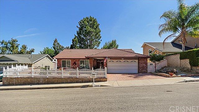 1st image of 23042 Cuervo Dr