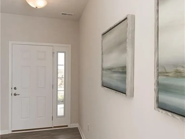 2125 Schmidt Dr — Photo 3