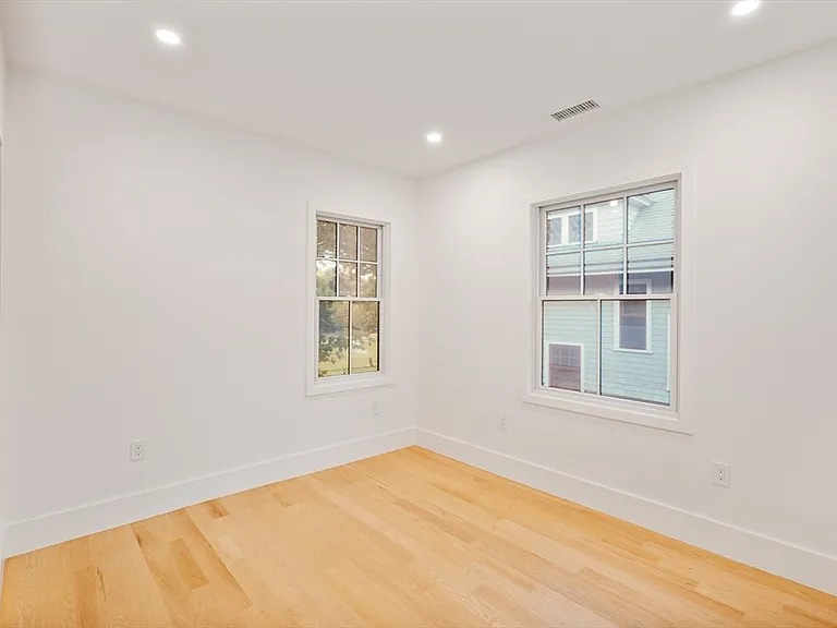 65 Francis St #A — Photo 16