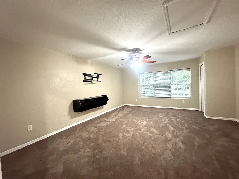 2800 Countryside Blvd #1-33 — Photo 46