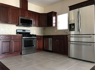 38 W 11th St, Bayonne, NJ 07002