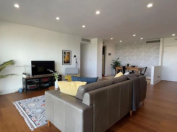 4th image of 2451 Brickell Ave APT 11N